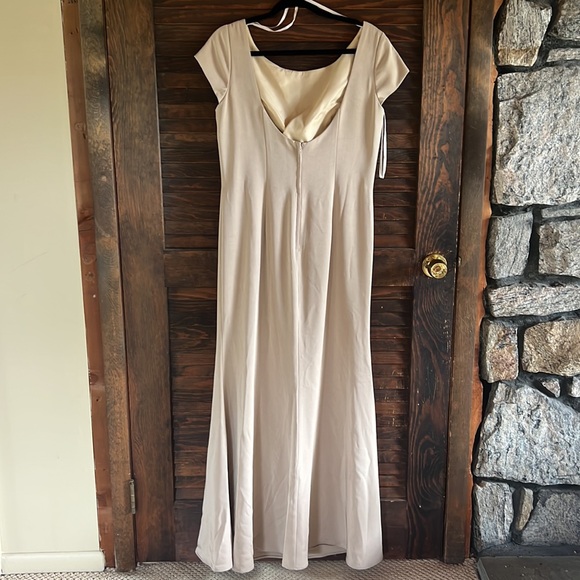 Kleinfeld’s Bridal Party Dress - Picture 2 of 3